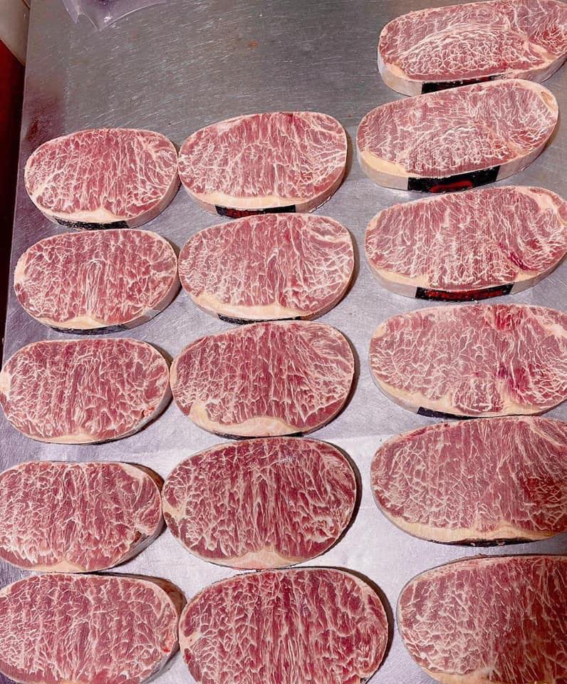 315085157_1473120303178269_278442370575144440_n Thăn Ngoại Bò Úc Hokubee (Striploin Hokubee) – ảnh 3